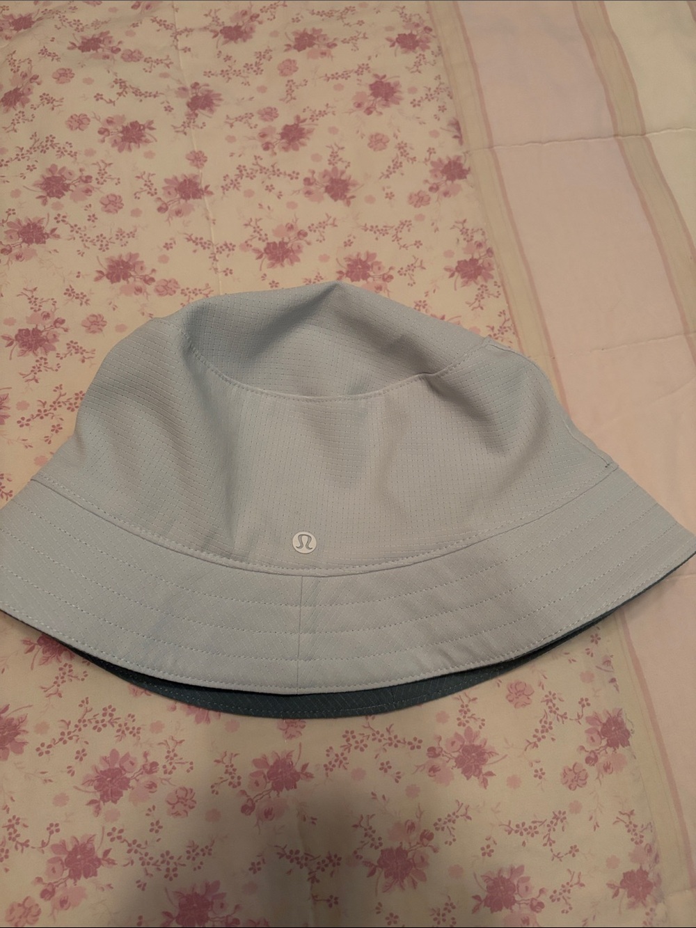 lululemon 🎉  Reversible Bucket Hat